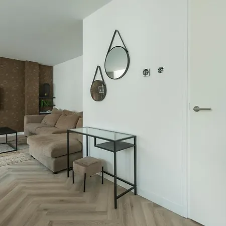 New Luxurious Jean With Balconies * Roosendaal